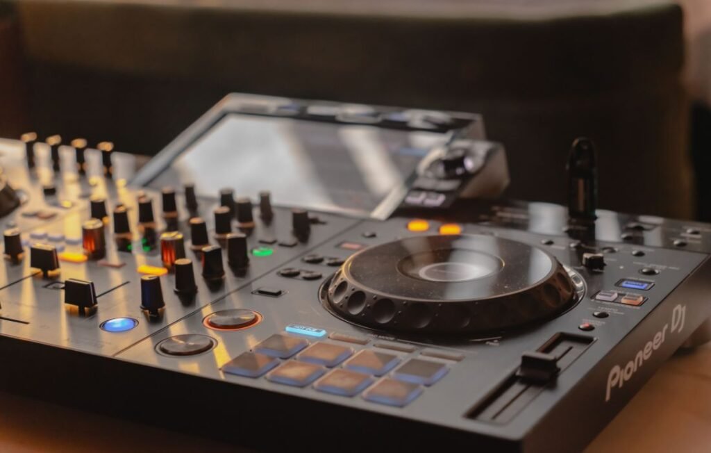 Ashly MX-508 Analog Mixer and professional DJ audio equipment