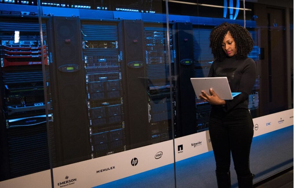 vpsRus dedicated servers and data center management