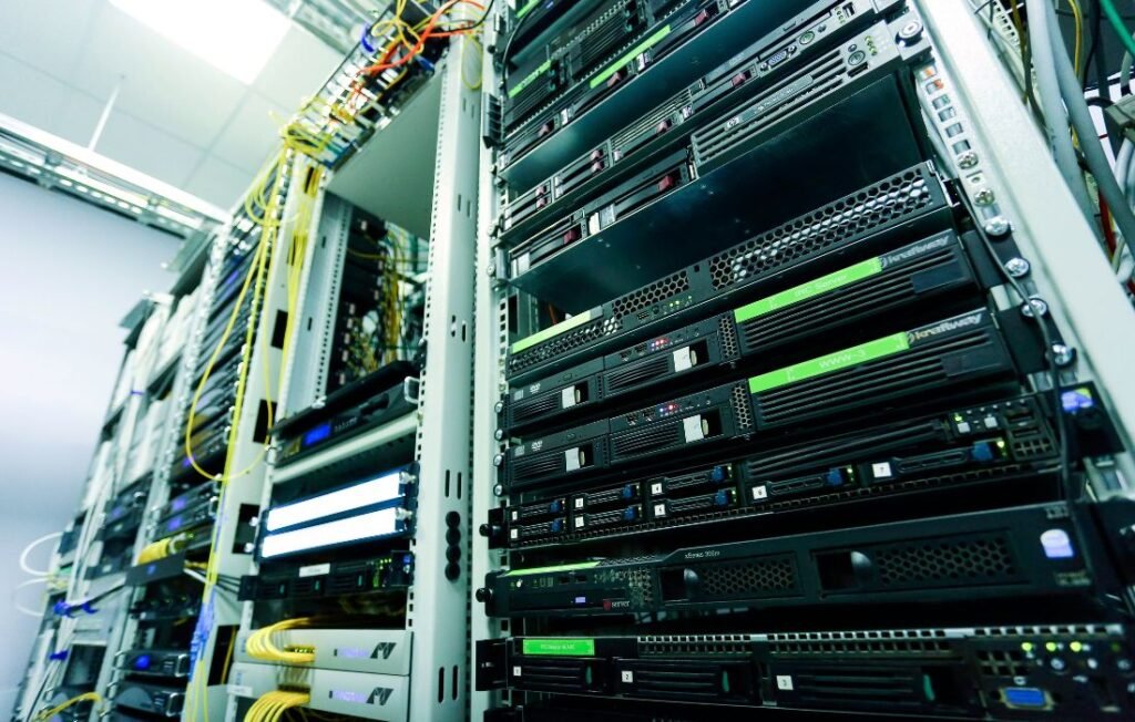 vpsRus VPS hosting server infrastructure and data center